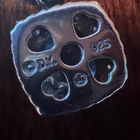 David Yurman Petite Albion Pendant Necklace in Sterling Silver with blue Topaz - Picture 9 of 17